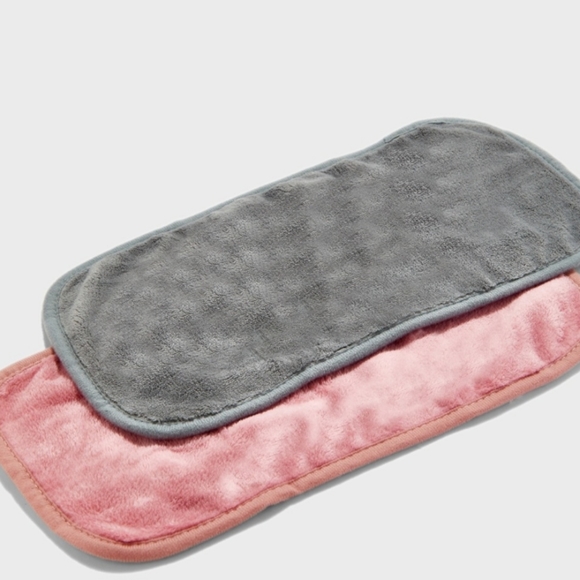 Danielle Creations Erase YourFace 2 Pack Cloth NWT IN BOX Pink/Blue - Picture 2 of 6